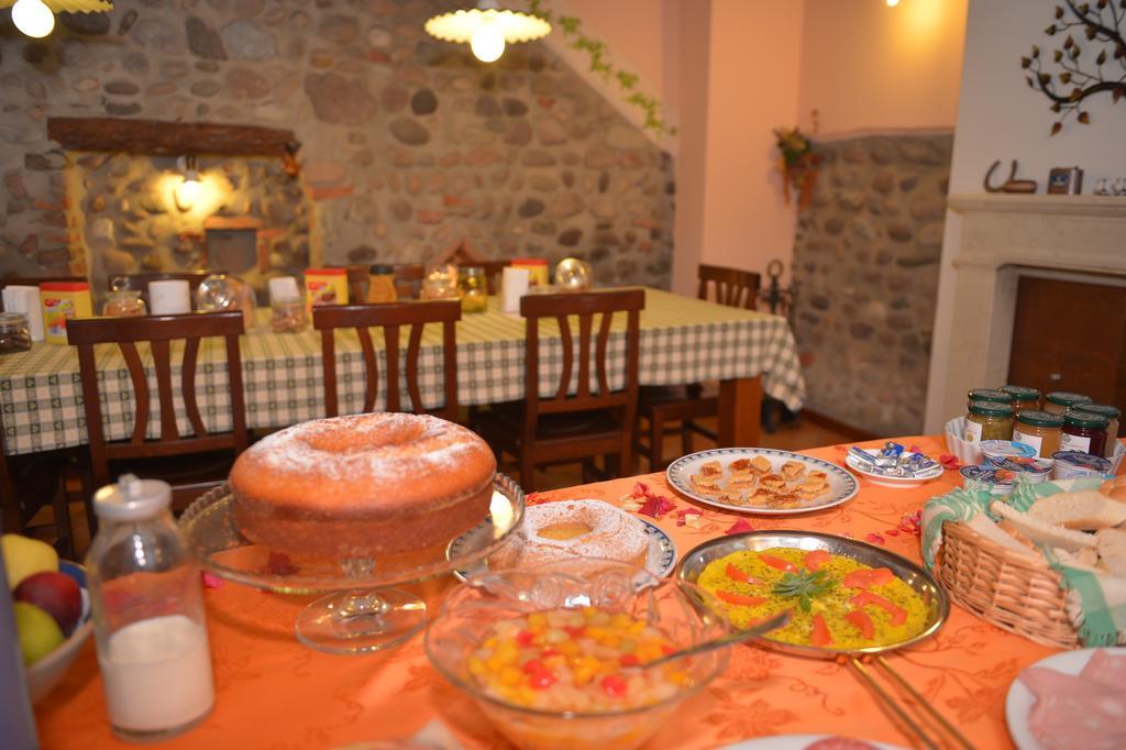 ヴァレッジョ・スル・ミンチョ Agriturismo Le Mura Del Gherloヴィラ エクステリア 写真