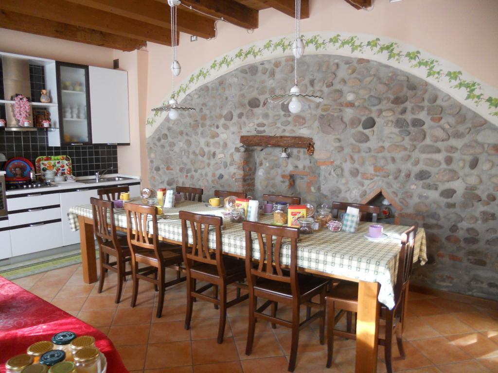 ヴァレッジョ・スル・ミンチョ Agriturismo Le Mura Del Gherloヴィラ エクステリア 写真
